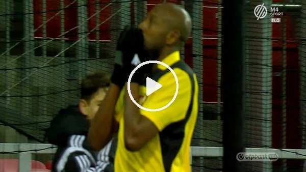 Akıl almaz golü kaçırdı!