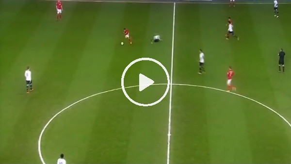 Medel'den rakibini küçük düşüren çalım!