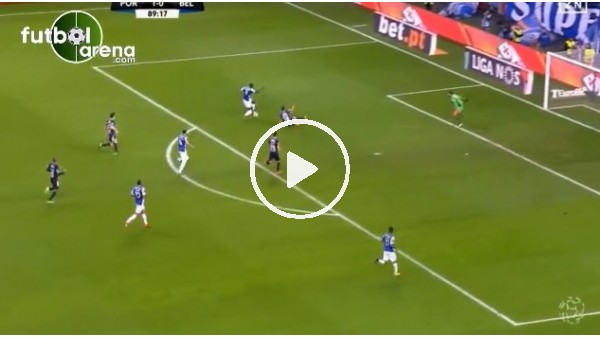 Aboubakar rakibin dengesini bozdu ve golü attı