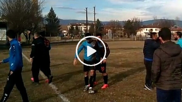 Amatör maçta kavga