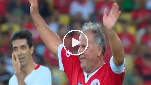 Zico'dan akıl dolu gol