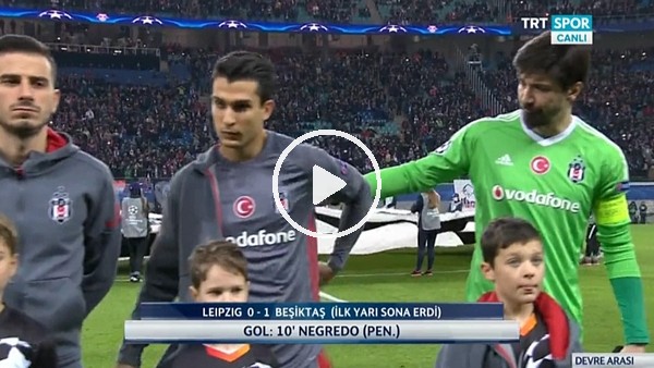 Necip Uysal hırkasını seronomide üşüyen Leipzigli çocuğa verdi