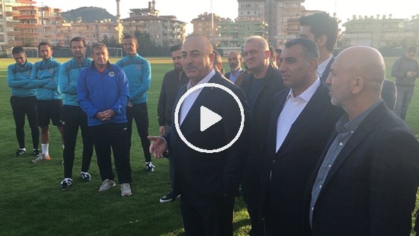 Mevlüt Çavuşoğlu, Alanyasporlu futbolcularla sohbet etti
