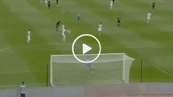 Hugo Almeida'dan akıllara zarar gol