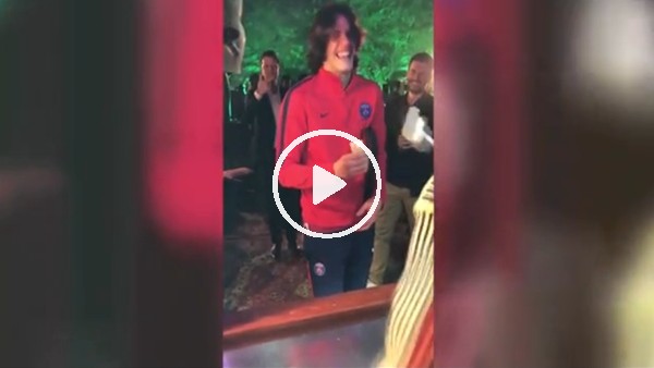 Cavani'ye Maraş dondurmacısı şoku