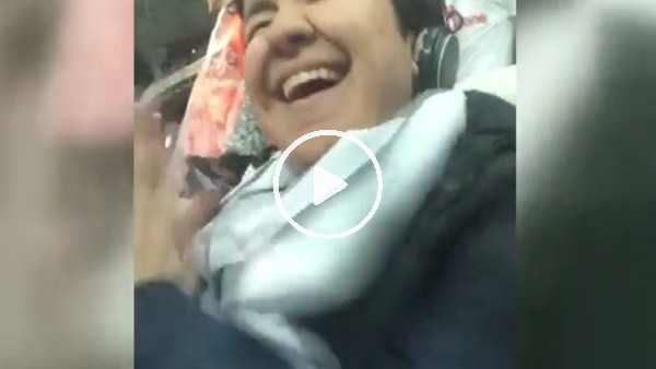 Görme engeli Beşiktaş taraftarının siyah-beyaz aşkı!