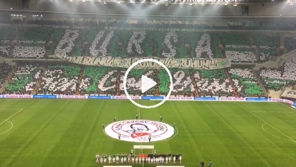 Bursasporlu taraftarların Fenerbahçe maçı için yaptıkları koreografi
