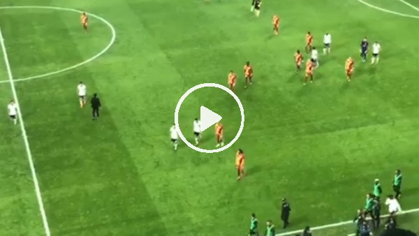 Beşiktaşlı taraftarlardan hakeme "pozisyon penaltı" tezahüratı
