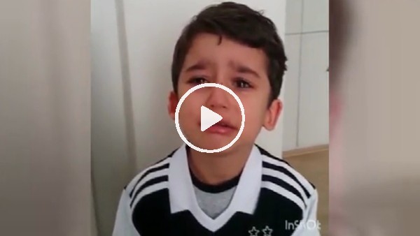 Cenk Tosun'u özleyen minik taraftar gözyaşlarını tutamadı