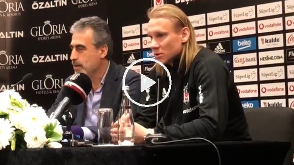 Domagoj Vida basın toplantısı düzenledi