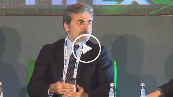 Aykut Kocaman: "Oyuncular antrenörleden değil en çok çevreden etkileniyorlar"