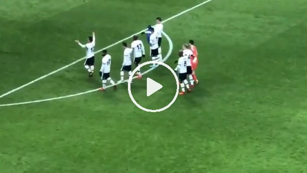 Beşiktaş'ta maç sonu üçlüsü Medel'den!