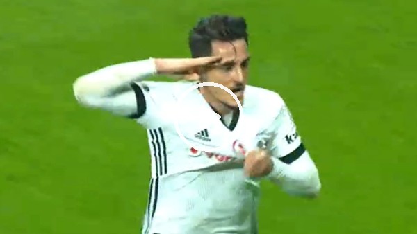 Mustafa Pektemek golü attı asker selamını verdi!