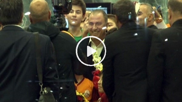 Galatasaray kafilesi İzmir'de!