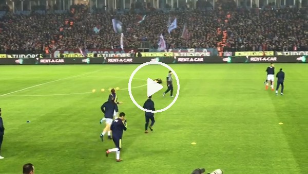 Trabzonspor taraftarından Fenerabahçeli futbolculara tepki