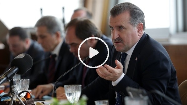 Bakan Osman Aşkın Bak, TFF 2. ve 3. Lig kulüplerinin başkanlarıyla bir araya geldi