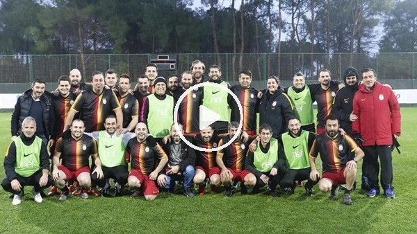 Galatasaray teknik heyeti ile basın mensupları maç yaptı