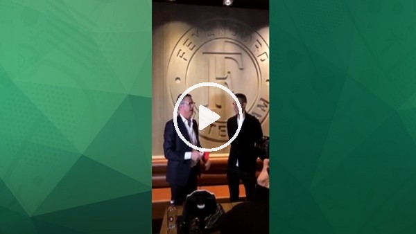 Feyenoord'dan Robin van Persie'ye "hoşgeldin" videosu