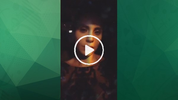 Şükran Ovalı, yolculuğun keyfini çıkarıyor!