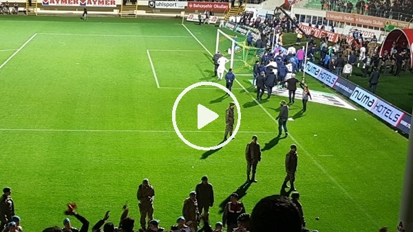 Trazbzonsporlu futbolcuların maç sonu sevinci