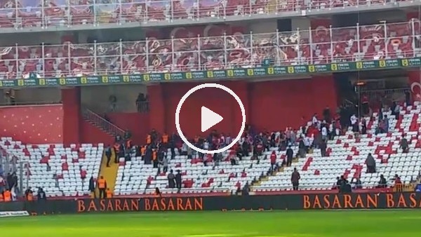 Antalyaspor ile Kayserispor taraftarı arasında kavga çktı