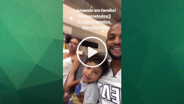 Melo ailesinin müzik keyfi