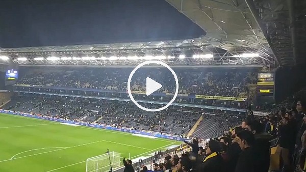 Kadıköy'de Ali Koç tezahüratları