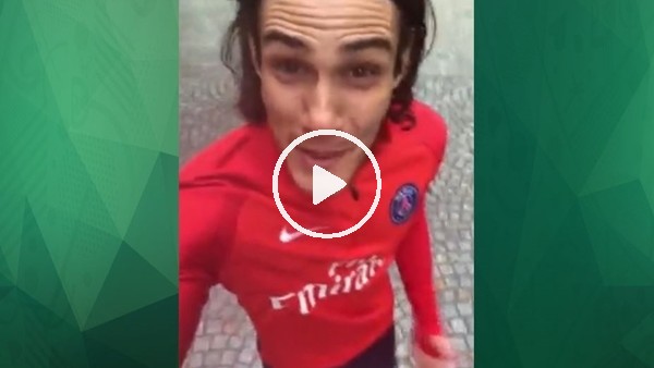 Cavani'nin büyüsü ortaya çıktı