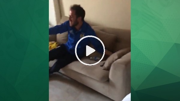 Fenerbahçe tercümanı Josef ve Soldado'yu gülme krizine soktu