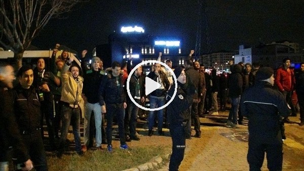 Bursaspor'a protestolu karşılama