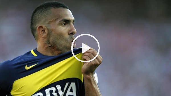 Carlos Tevez golünü attı