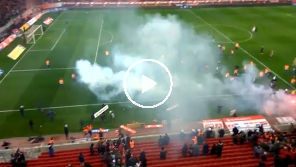 Olympiakos - AEK maçında olaylar çıktı