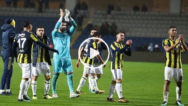 Fenerbahçeli futbolcular galibiyeti taraftarıyla kutladı