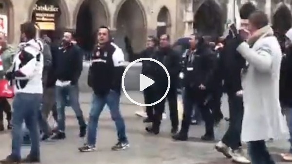 Münih'te Beşiktaşlı taraftarlar