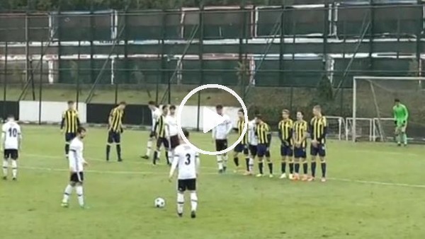 Beşiktaşlı Süleyman Selak'ın Fenerbahçe'ye attığı harika frikik golü