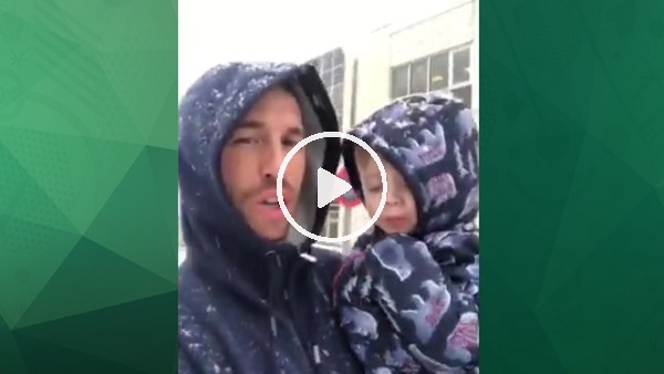 Ramos ailesi karlı havanın keyfini çıkarıyor