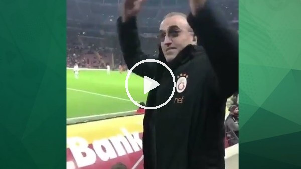 Abdurrahim Albayrak'ın saha kenarında sevinci!