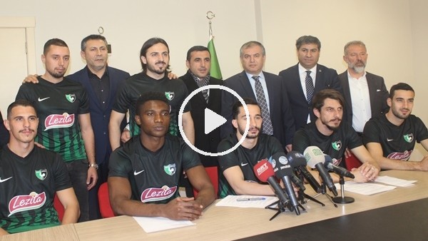 Denizlispor'da 8 futbolcu imza attı