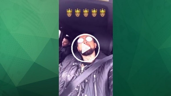 Arturo Vidal'in müzik keyfi