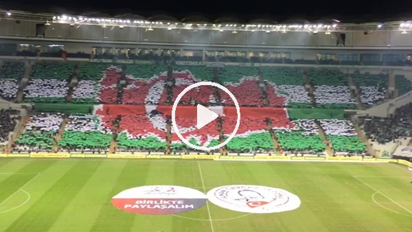 Bursasporlu taraftarların Beşiktaş maçı için yaptıkları koreografi