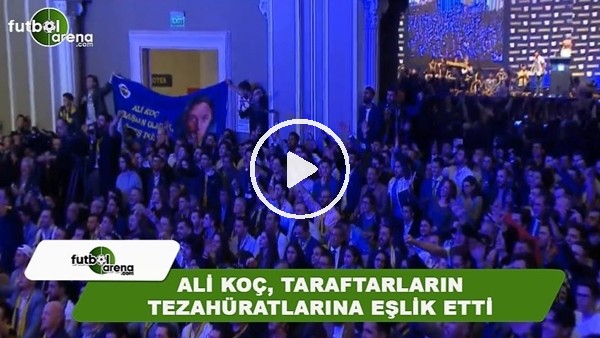 Ali Koç, taraftarların tezahüratlarına eşlik etti