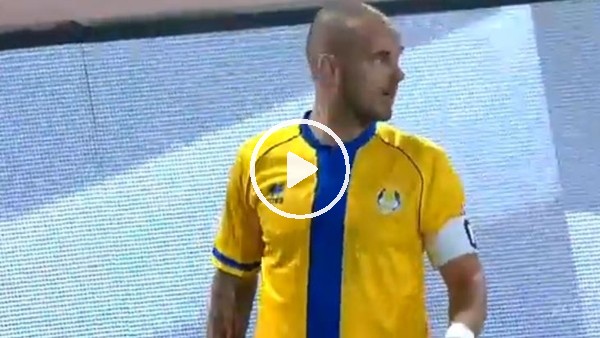 Wesley Sneijder kalecinin hatasını affetmedi!