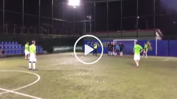 Totti klasını konuşturmaya devam ediyor!