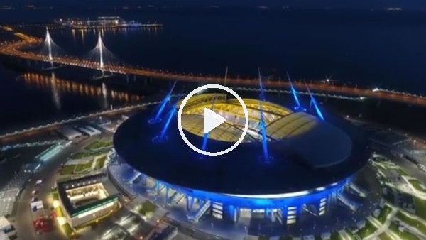 Zenit'in yeni stadı göz kamaştırdı