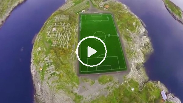 Norveç'teki Henningsvær Stadının manzarası