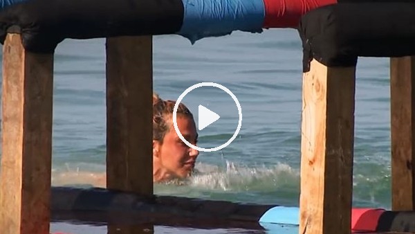 Survivor'da korku dolu anlar! Funda sudan çıkamadı...
