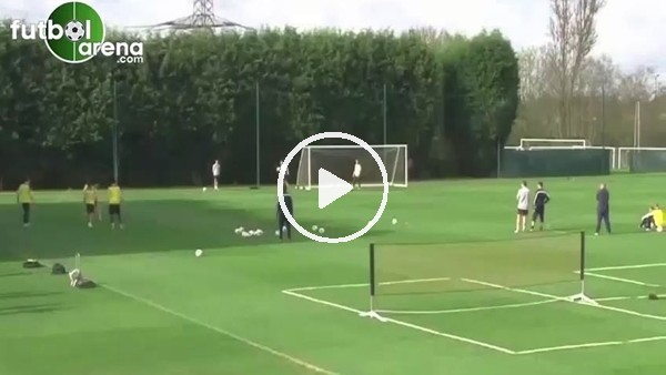 Alvaro Negredo'dan ayakta alkışlanacak rövaşata golü