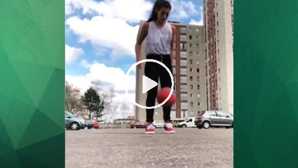 Lisa Zimouche şov yaptı!