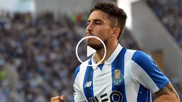 Alex Telles yine iş başında!