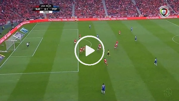 Porto, Benfica'dan 3 puanı tek golle aldı